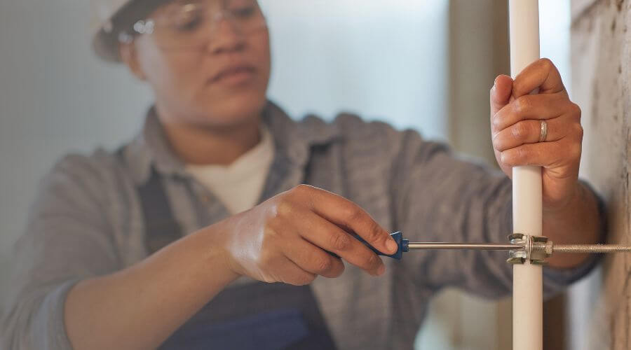 Expert burst pipe repair services in Salesville, OH